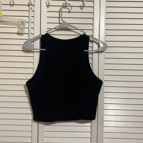Woman’s black tank top - Picture 2 of 5